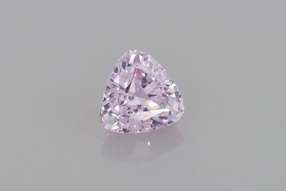 1.56ct trilliant natural sapphire (colour pink, clarity slightly included, cut faceted) ag & co jewellery