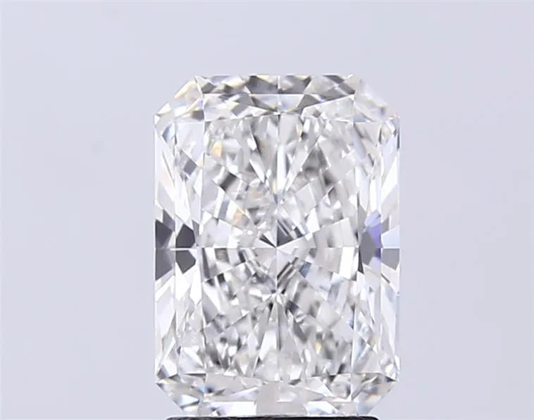 2.41ct radiant lab grown diamond (colour e, clarity vs1, igi certified) ag & co jewellery