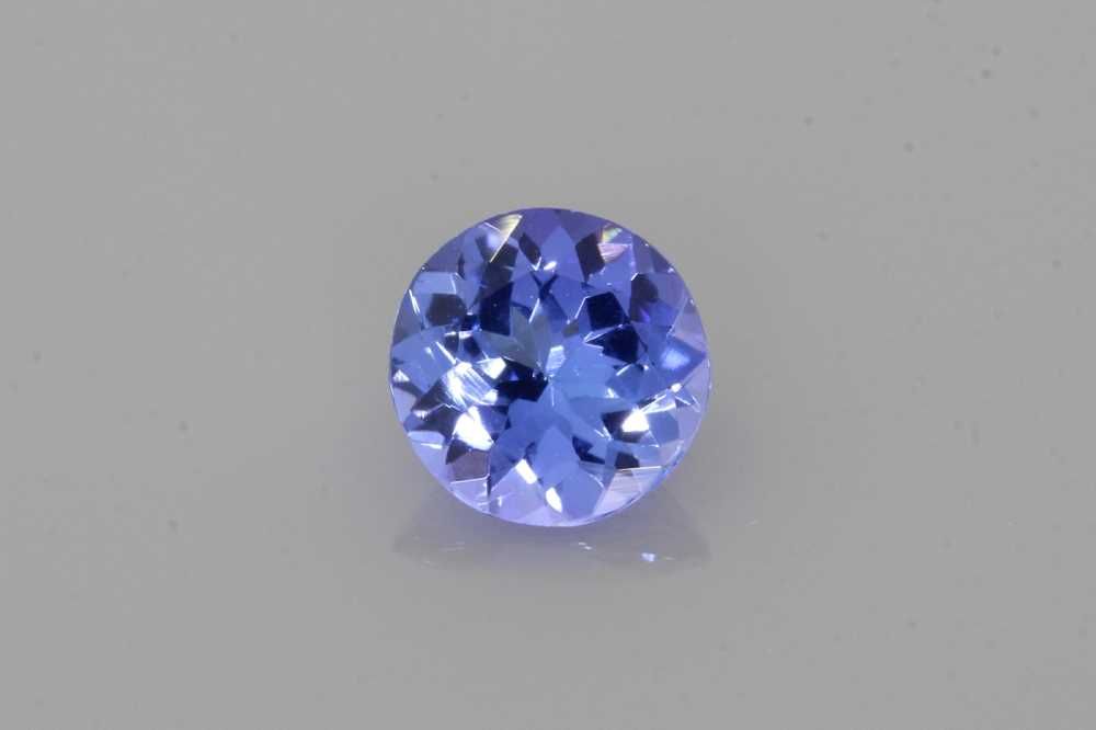 0.98ct round natural tanzanite (colour bicolor, clarity slightly included, cut faceted) ag & co jewellery