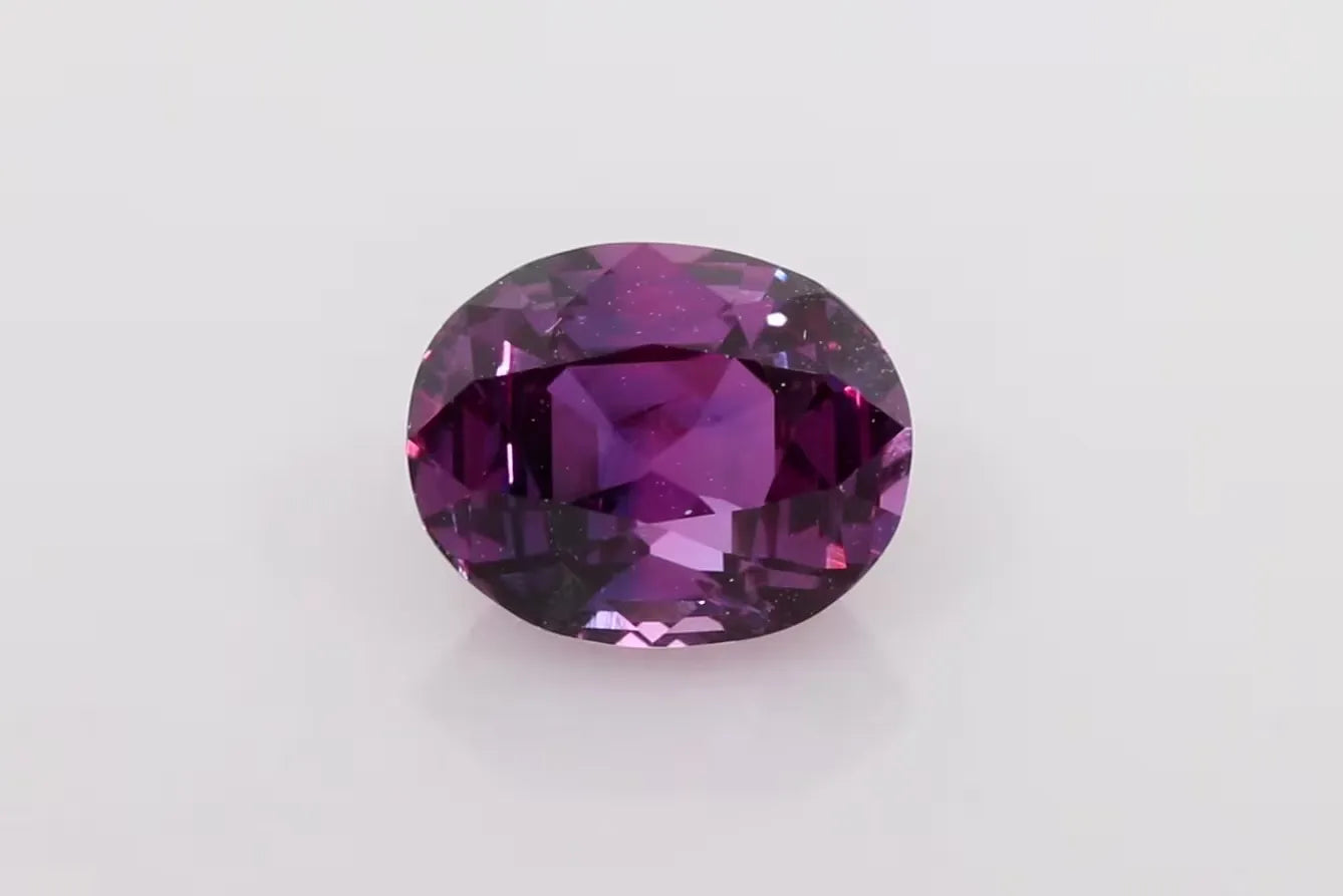 3.61ct oval natural sapphire (colour bicolor, clarity slightly included, cut faceted) ag & co jewellery