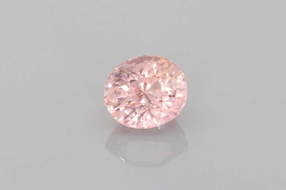 1.62ct oval natural sapphire (colour multicolor, clarity slightly included, cut faceted) ag & co jewellery