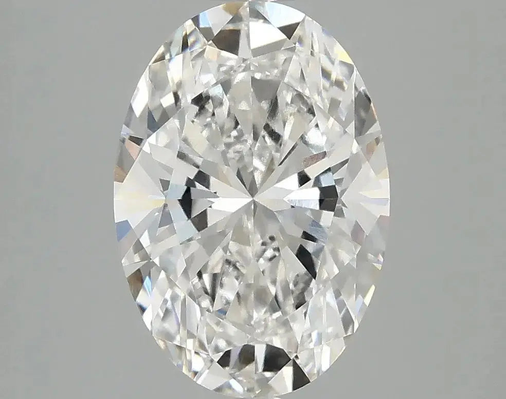 Maelia - Radiant Half Bezel 10k Pendant