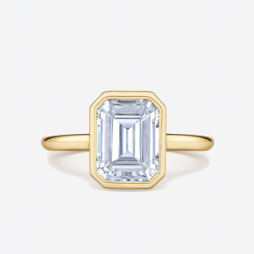 bezel emerald engagement ring 18k solid yellow gold ag & co jewellery