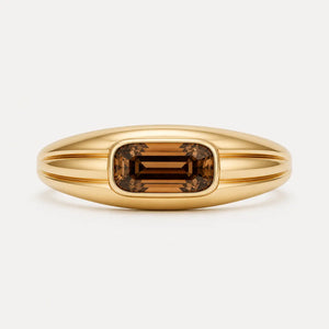 Dune East-West Diamond Emerald Signet Ring