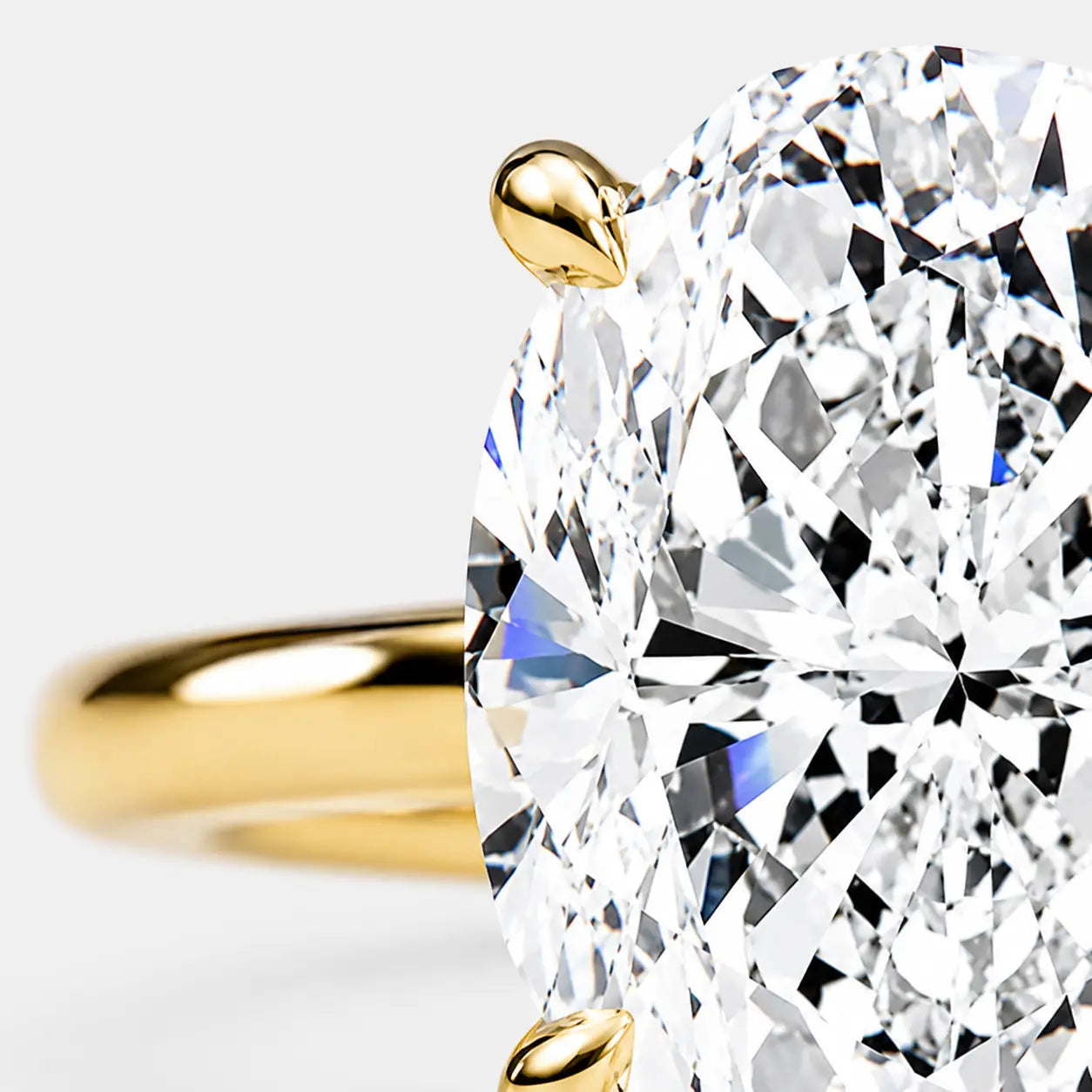 IMOGEN Classic Oval Solitaire AG & CO Jewellery