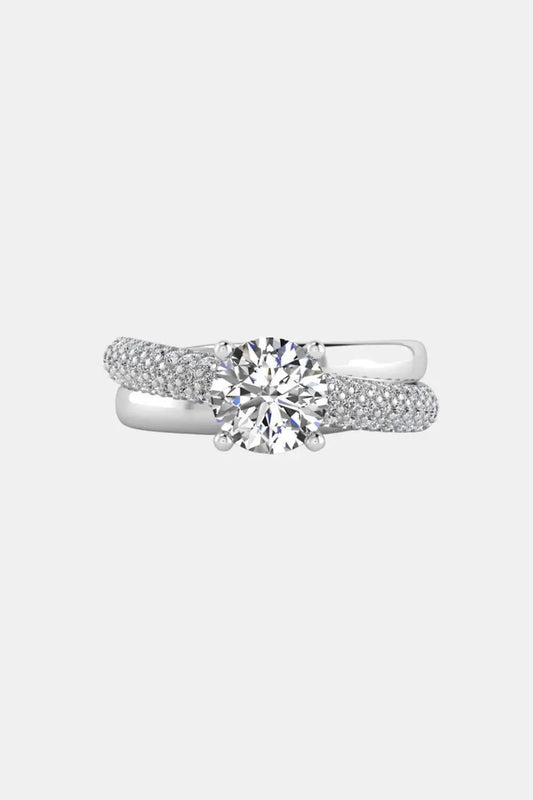 VIVIE - Solitaire with 3D French Pave twist AG & CO Jewellery
